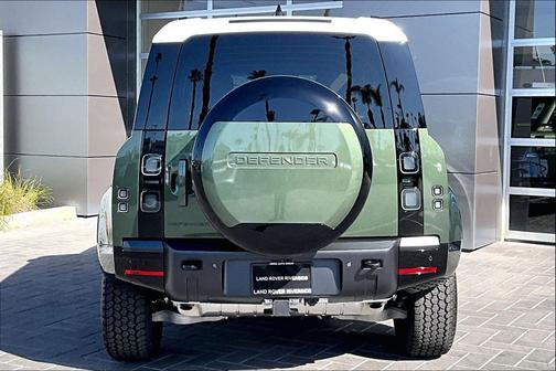 2026 Land Rover Defender P400 X-Dynamic SE