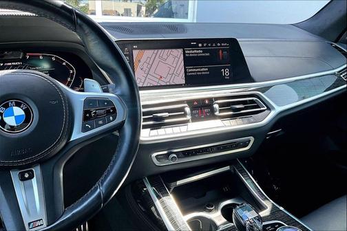 Dravit Gray Metallic 2022 BMW X7 M50i
