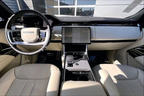 Santorini Black 2026 Land Rover Range Rover P530 SE