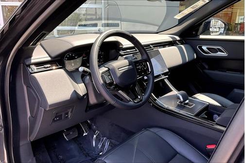 2026 Land Rover Range Rover Velar P400 Dynamic SE