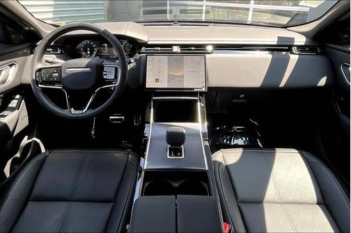 2026 Land Rover Range Rover Velar P400 Dynamic SE