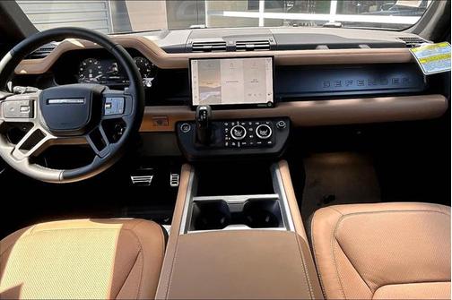 2025 Land Rover Defender 110 V8