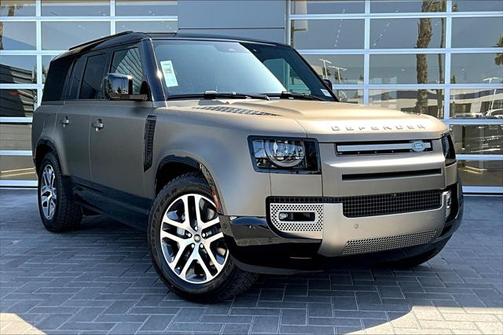 2025 Land Rover Defender 130 P400 X-Dynamic SE