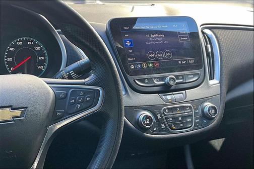 2022 Chevrolet Malibu FWD LT