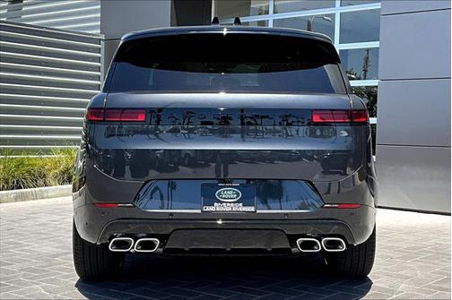 2025 Land Rover Range Rover Sport SE