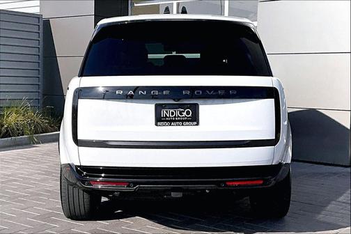 2025 Land Rover Range Rover P400 SE 7 Seat