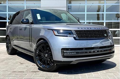 2025 Land Rover Range Rover P400 SE 7 Seat