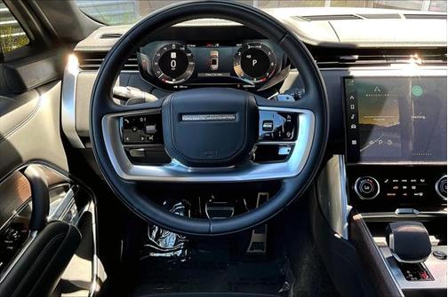 2023 Land Rover Range Rover P530 SE