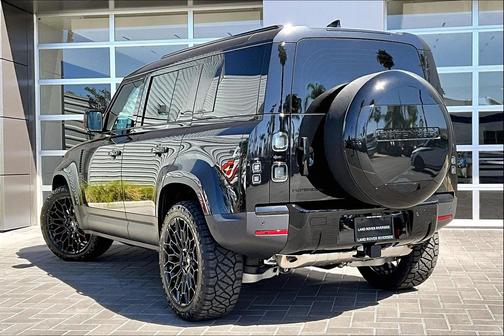 2026 Land Rover Defender S