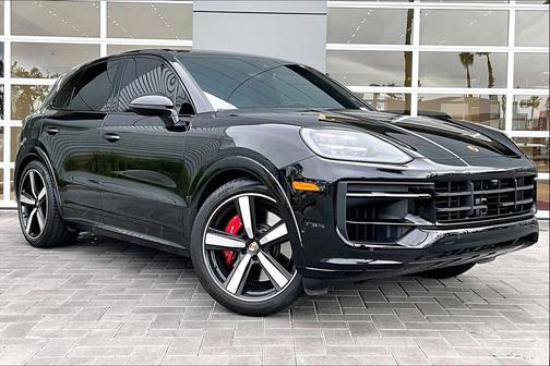 2025 Porsche Cayenne GTS