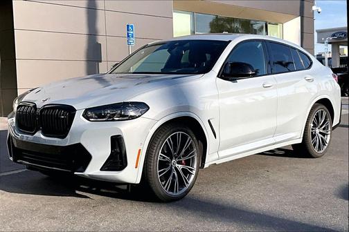 2023 BMW X4 M40i