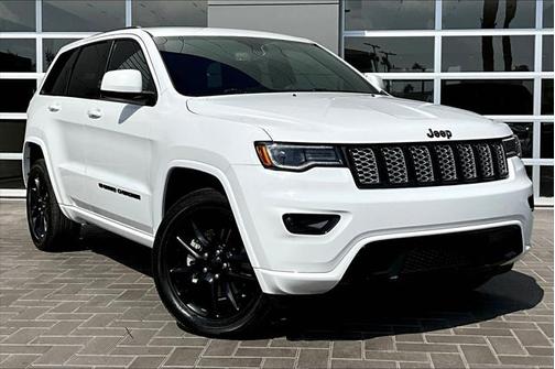 2022 Jeep Grand Cherokee Laredo
