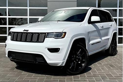 2022 Jeep Grand Cherokee Laredo