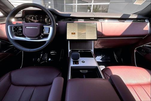 Fuji White 2026 Land Rover Range Rover P550e SE