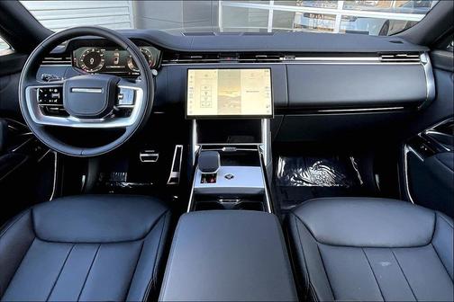 2025 Land Rover Range Rover P530 SE 7 Seat