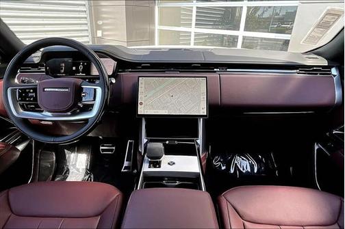 2025 Land Rover Range Rover P530 SE