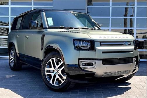 2025 Land Rover Defender 130 P400 X-Dynamic SE