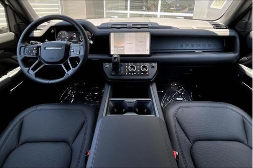 2025 Land Rover Defender 110 P400 S