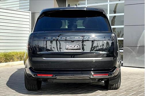 2025 Land Rover Range Rover P550e Autobiography