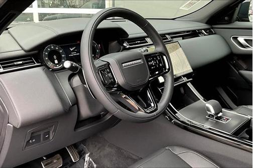 2026 Land Rover Range Rover Velar P250 SE R-Dynamic