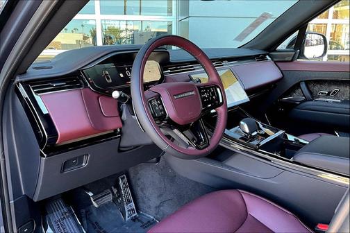 2025 Land Rover Range Rover Sport SE