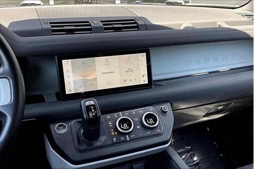 2023 Land Rover Defender 110 SE
