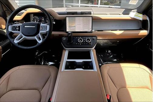 2025 Land Rover Defender 110 P300