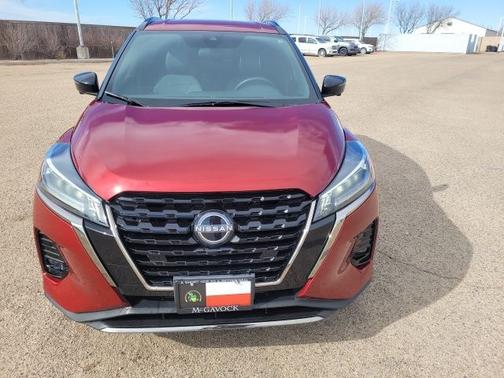 2024 Nissan Kicks SR