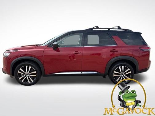 2023 Nissan Pathfinder Platinum