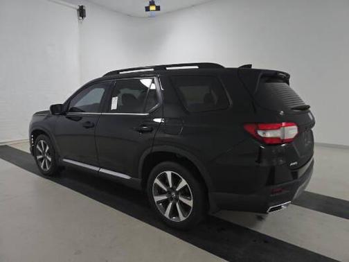 2023 Honda Pilot AWD Elite