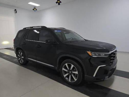 2023 Honda Pilot AWD Elite