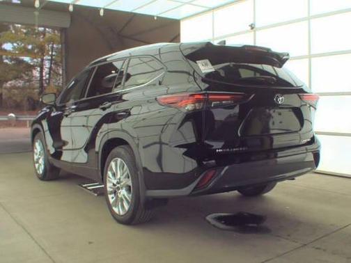 2024 Toyota Highlander Hybrid Limited
