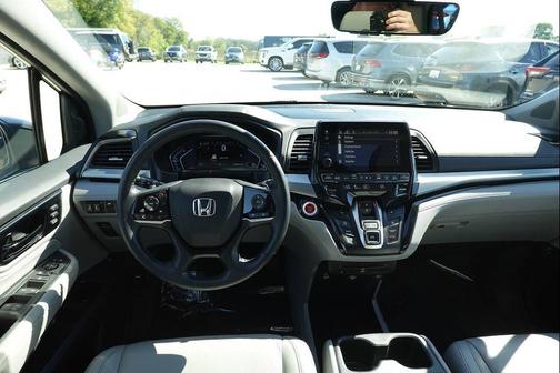 Obsidian Blue Pearl 2023 Honda Odyssey Touring