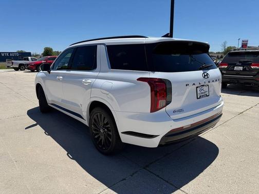 Hyper White 2025 Hyundai PALISADE Calligraphy Night Edition