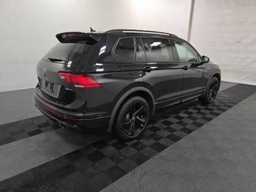 2024 Volkswagen Tiguan 2.0T SE R-Line Black 4MOTION