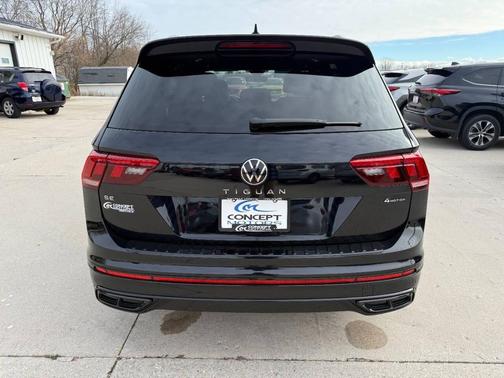 2024 Volkswagen Tiguan 2.0T SE R-Line Black 4MOTION