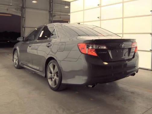 Gray 2014 Toyota Camry SE