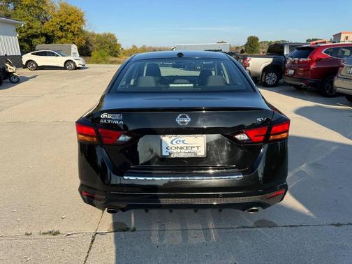 2021 Nissan Altima 2.5 SV