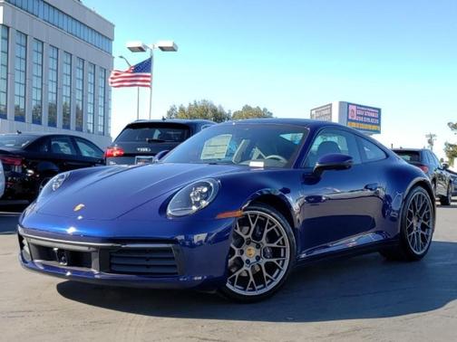 2020 Porsche 911 Carrera