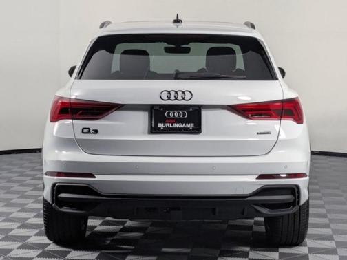 2025 Audi Q3 45 S line Premium