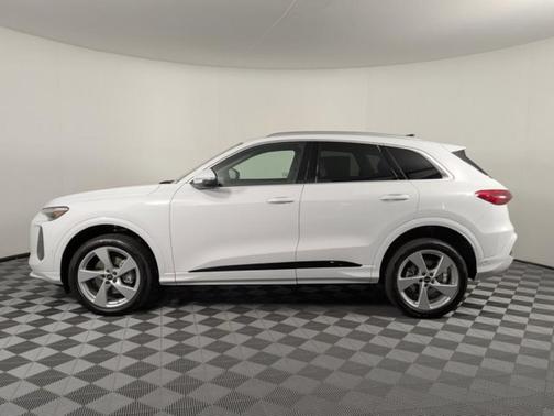 2025 Audi Q5 2.0T quattro Premium