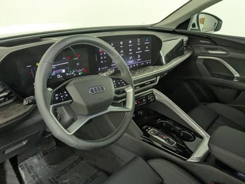2025 Audi Q5 2.0T quattro Premium