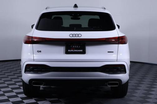 2025 Audi Q5 2.0T quattro Premium