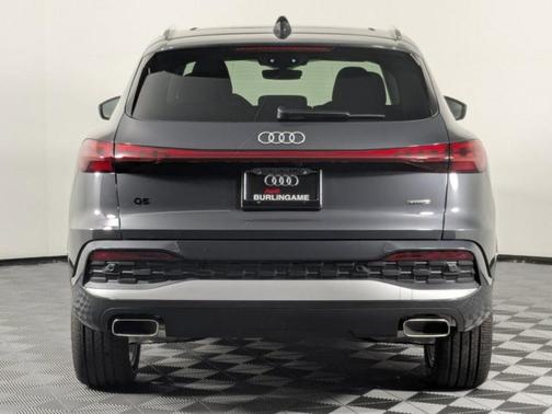 2025 Audi Q5 2.0T quattro Premium