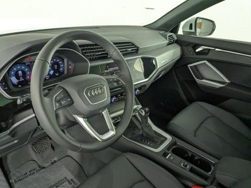 2025 Audi Q3 45 S line Premium