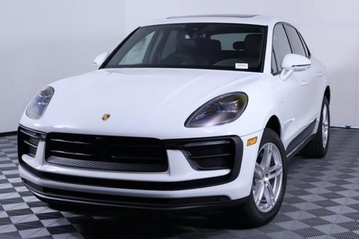 2026 Porsche Macan Base