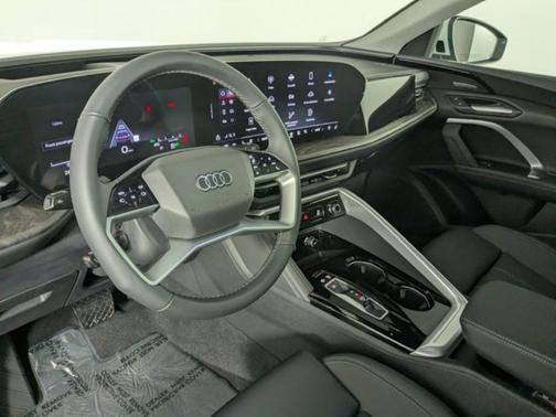2025 Audi Q5 2.0T quattro Premium