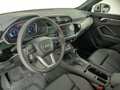 2025 Audi Q3 45 S line Premium