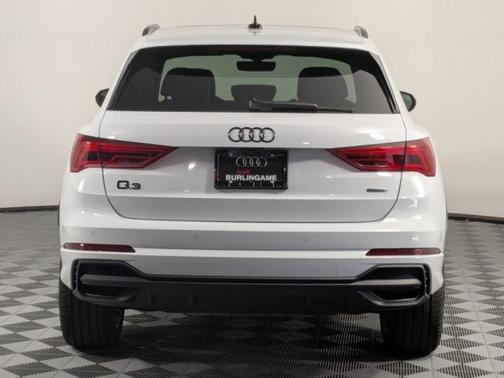 2025 Audi Q3 45 S line Premium