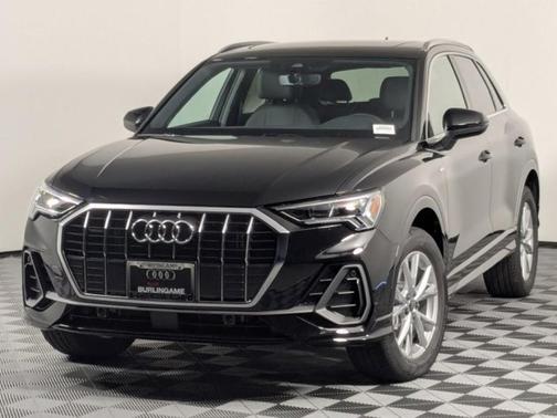 2025 Audi Q3 45 S line Premium